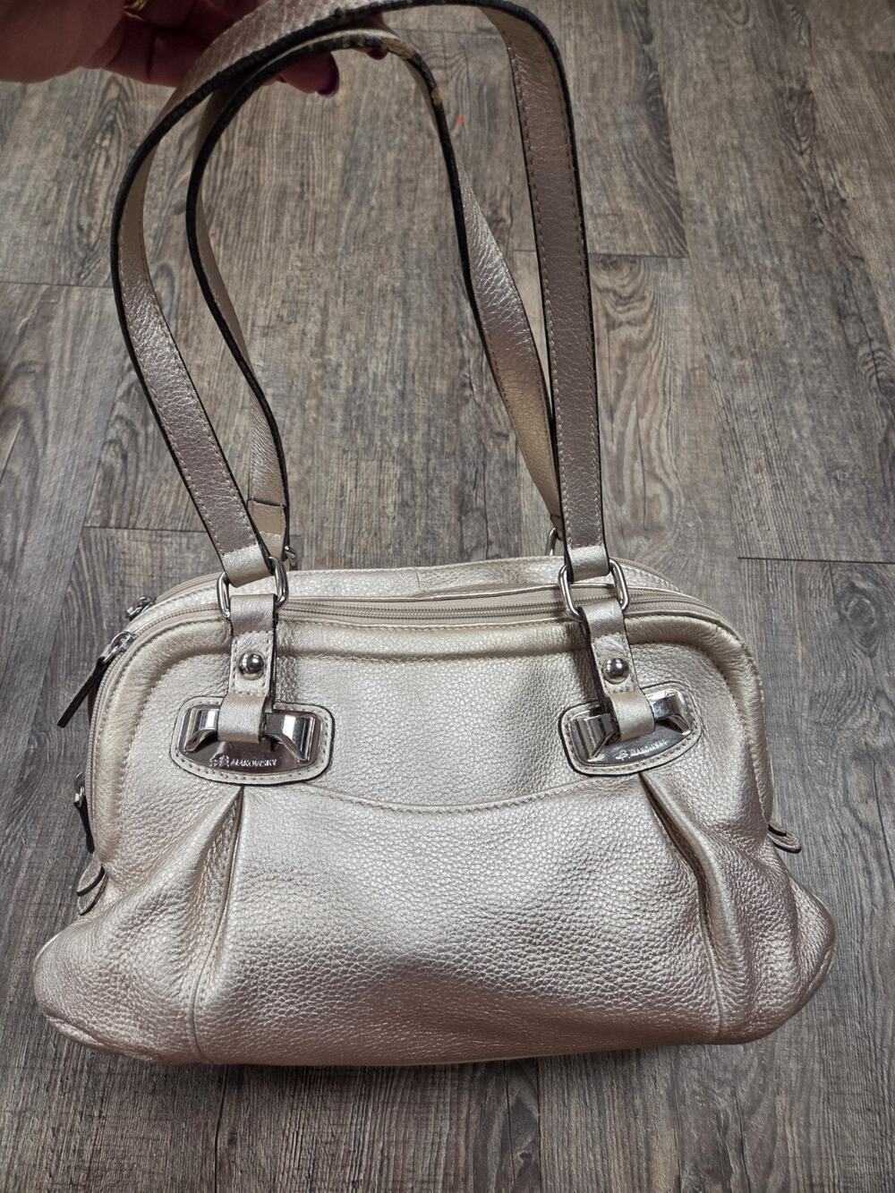 B. MAKOWSKY GENUINE PEBBLED LEATHER Metallic Pale Gold Double Handle Purse